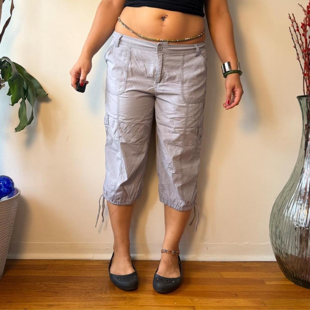 St Johns Bay Womens Grey Cargo Capris Boho Granola Gorpcore Size 12